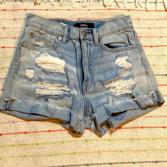 areo Pants - Aero jean mom shorts size 2